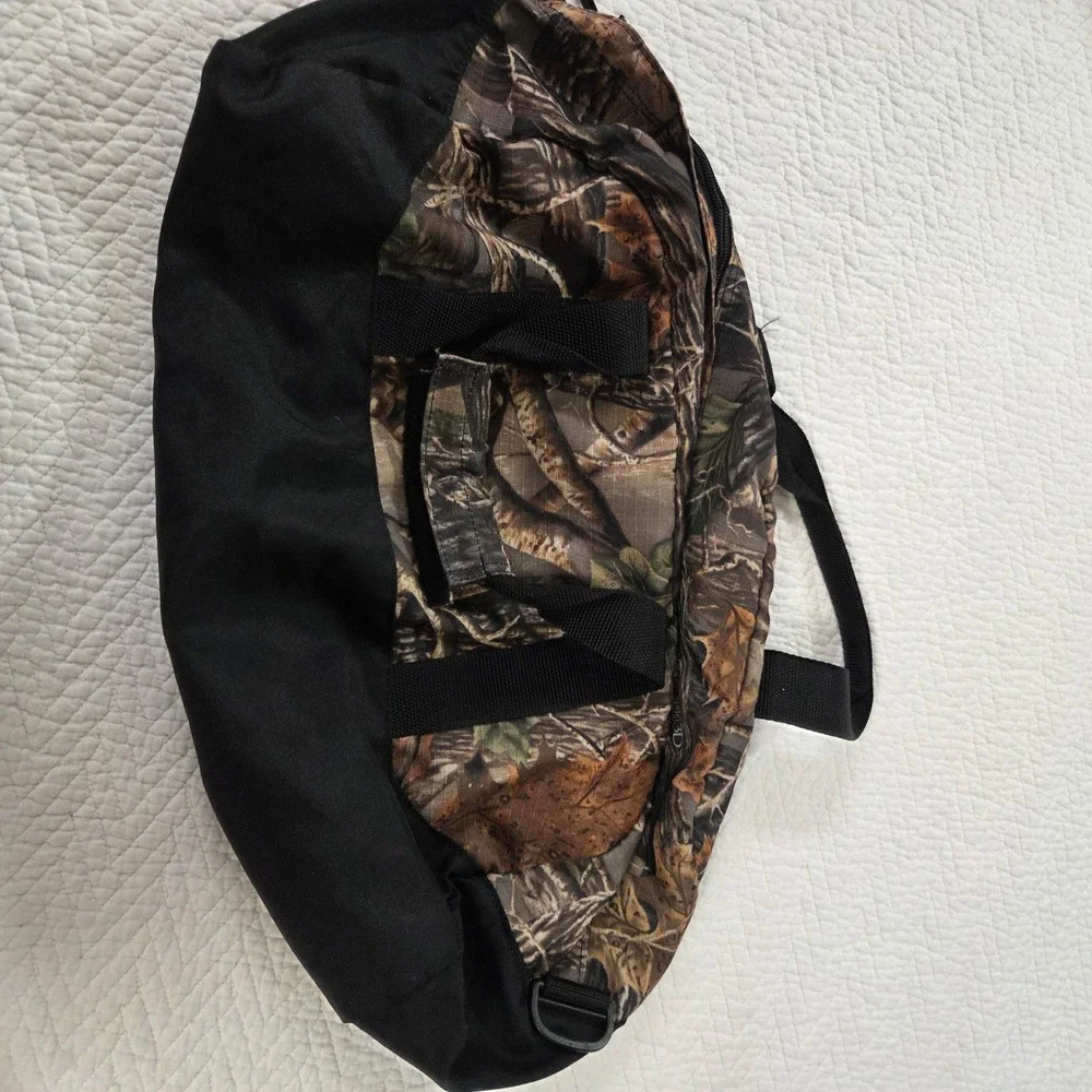 Cabelas Outdoor Gear Seclusion 3D Camo Duffle Bag Black Canvas Medium Travel Bag